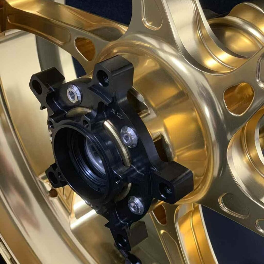 Black anodized inner hub mount with bolts and spokes, Yamaha R1 forged wheel